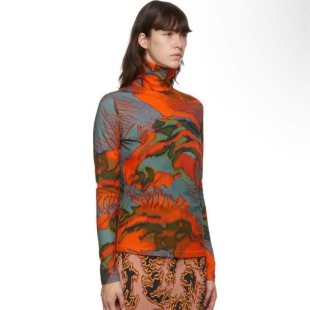 Julia Heuer Top